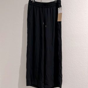 Halogen Relaxed Wide Leg Palazzo Pants High Rise in Black (petite)